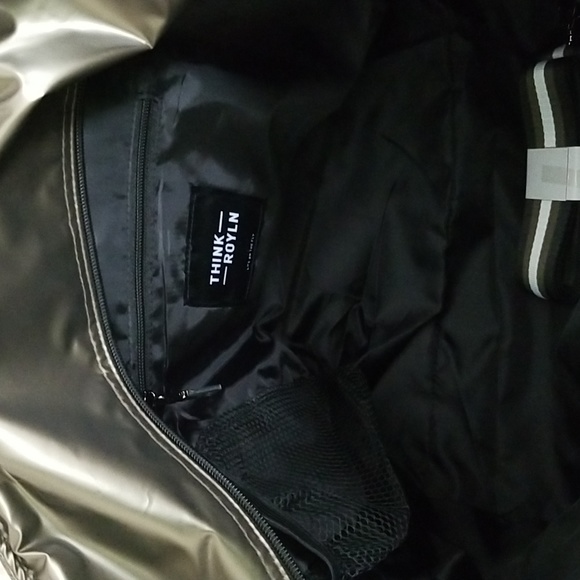 ❣️HP❣️ New Think Royln Wingman Quilted Colorblock Tote - Picture 10 of 12